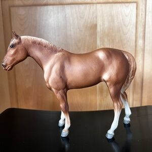 Vintage Breyer Traditional Palomino/Chestnut Quarter Horse Yearling #102(A)